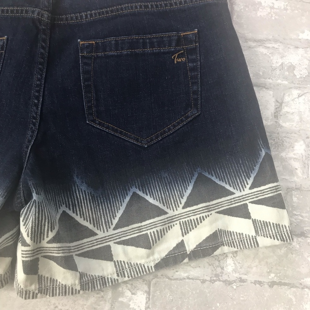 4/$20 Two by Vince Camuto Dip Dye Jean Shorts 28/6 - Picture 6 of 7
